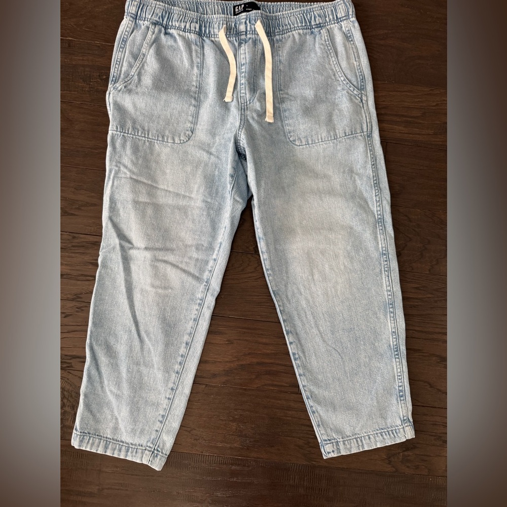 Gap easy pull on crop jeans with tie waist